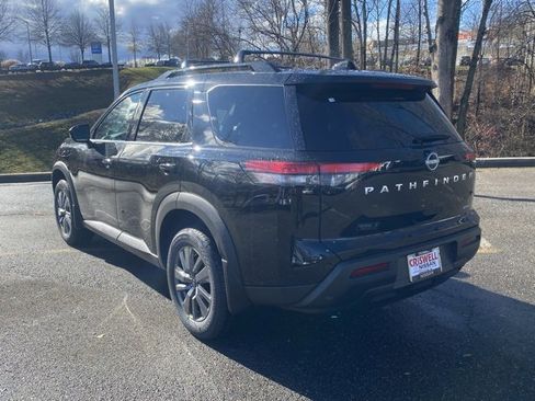 New 2025 Nissan Pathfinder SV w/ Cargo Package image 5