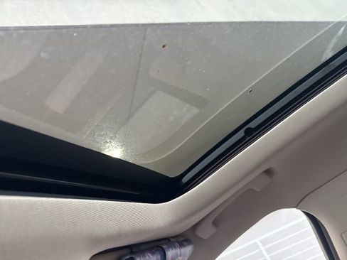 Used 2020 Ford Escape SE image 14