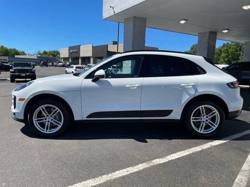 Used 2021 Porsche Macan AWD/4WD image 8