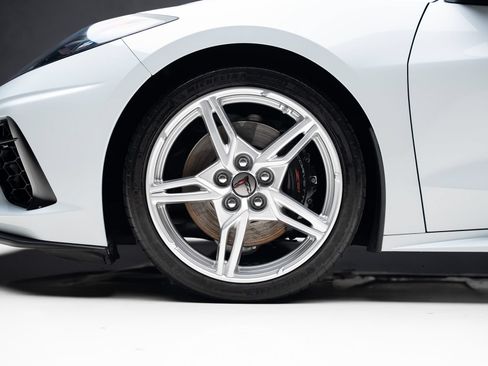 Used 2023 Chevrolet Corvette Stingray Premium Cpe w/ Z51 Performance Package RWD image 21