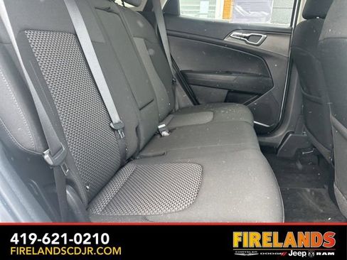Used 2023 Kia Sportage LX image 15