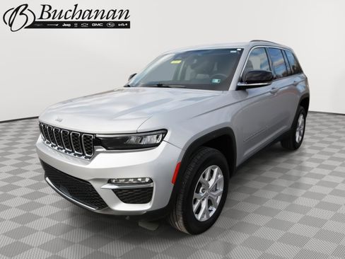 Used 2023 Jeep Grand Cherokee Limited image 1