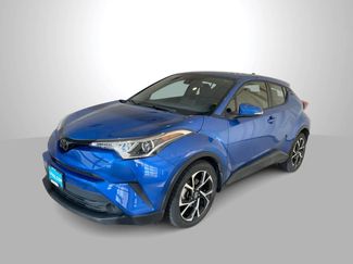 Used 2019 Toyota C-HR XLE FWD video 1