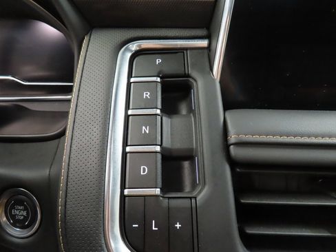 Used 2024 GMC Yukon AT4 image 53