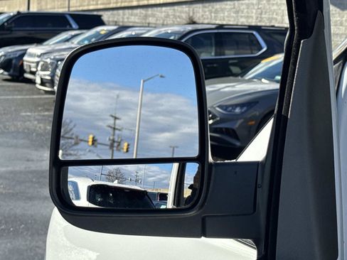 Used 2023 Chevrolet Express 2500 w/ Driver Convenience Package image 18