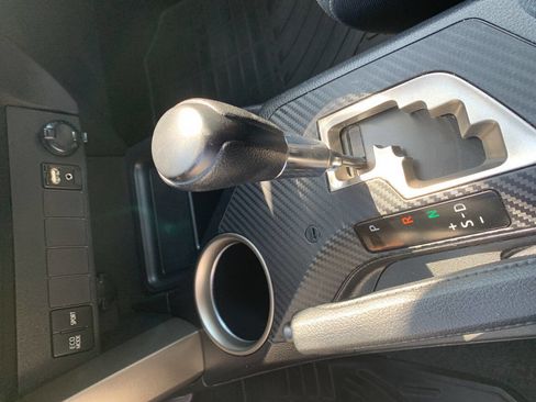 Used 2013 Toyota RAV4 XLE AWD/4WD image 20