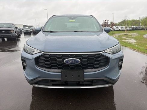 Used 2025 Ford Escape ST-Line Select AWD/4WD image 3