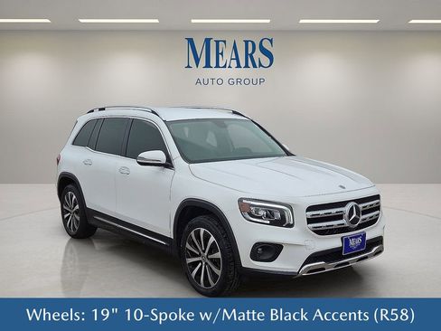 Used 2021 Mercedes-Benz GLB 250 w/ Premium Package image 8