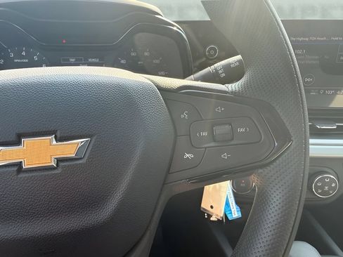 New 2026 Chevrolet Trax LS FWD image 14