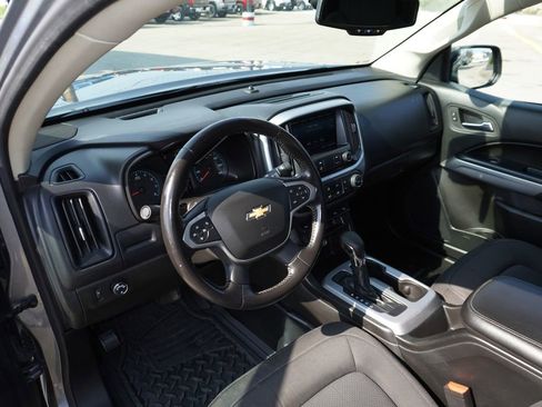 Used 2022 Chevrolet Colorado LT w/ Fleet Safety Package image 24