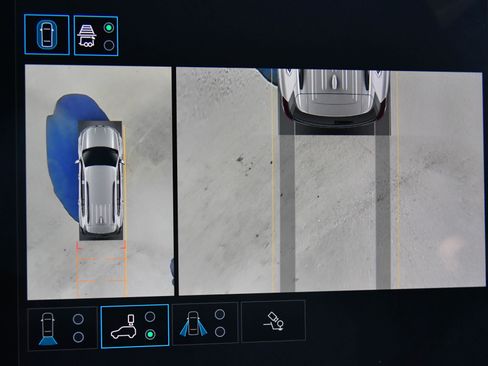 Used 2025 GMC Acadia Elevation image 23