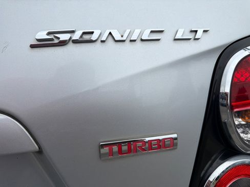 Used 2012 Chevrolet Sonic LT image 7
