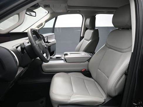 Certified 2025 Ford Expedition Max Active image 10