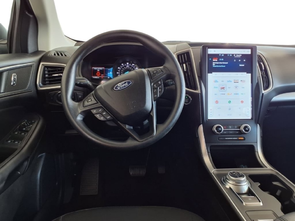 Used 2023 Ford Edge SE AWD/4WD image 16
