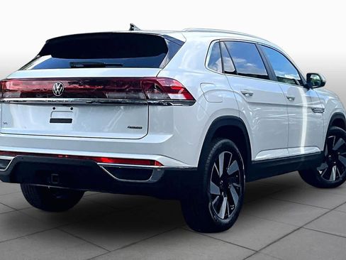 Used 2025 Volkswagen Atlas Cross Sport SEL AWD/4WD image 13