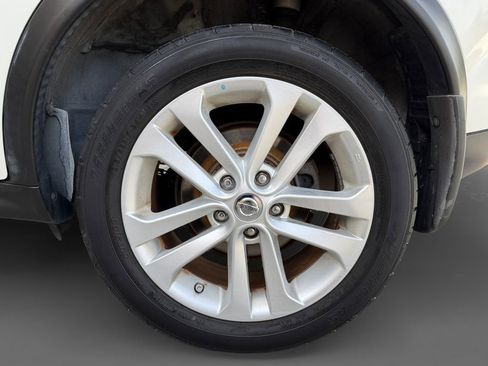 Used 2013 Nissan Juke SL FWD image 11