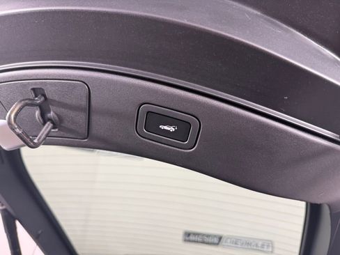 Used 2021 Jaguar F-TYPE R image 13