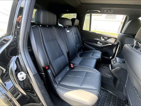 New 2026 Mercedes-Benz GLS 580 4MATIC image 24