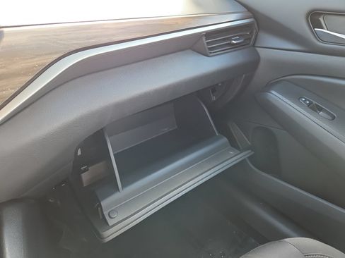 Used 2024 Nissan Altima 2.5 SV FWD image 29