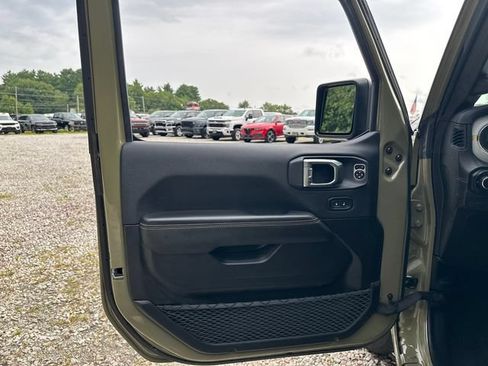 Used 2026 Jeep Wrangler Unlimited Sahara w/ Safety Group AWD/4WD image 22