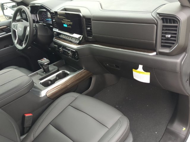 New 2026 Chevrolet Silverado 1500 RST w/ Convenience Package II AWD/4WD image 24