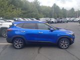 Used 2022 Kia Seltos SX w/ Sunroof Package image 2