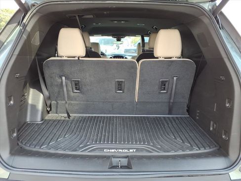 Certified 2023 Chevrolet Traverse LT w/ LT Premium Package image 20
