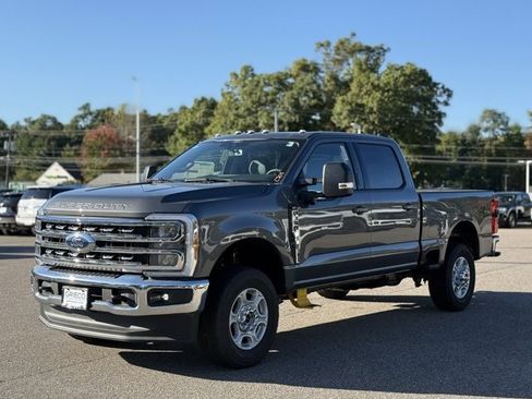New 2026 Ford F350 XLT w/ XLT Premium Package image 11