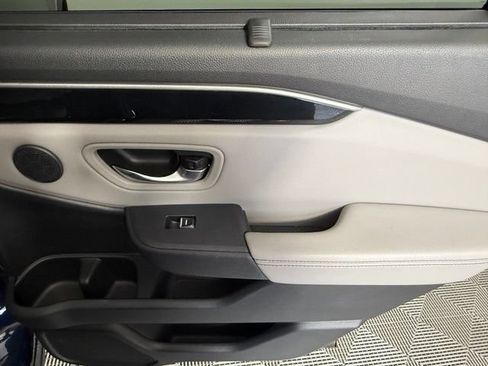 Used 2024 Honda Pilot EX-L image 40