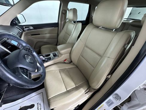 Used 2018 Jeep Grand Cherokee Limited w/ Luxury Group II AWD/4WD image 31