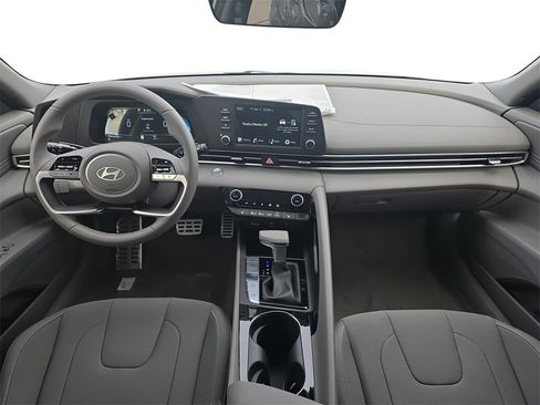 New 2026 Hyundai Elantra SEL Sport image 9