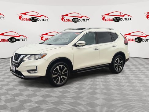 Used 2019 Nissan Rogue SL w/ Premium Package AWD/4WD image 4