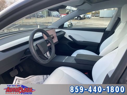 Used 2025 Tesla Model 3 Long Range image 19