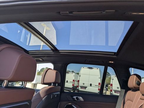 Used 2025 BMW X5 xDrive40i image 19