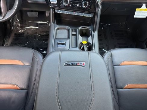 Used 2024 GMC Sierra 2500 AT4 w/ AT4 Premium Plus Package image 25
