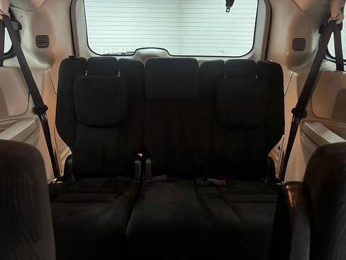 Used 2017 Dodge Grand Caravan SXT w/ Quick Order Package 29G SXT image 12
