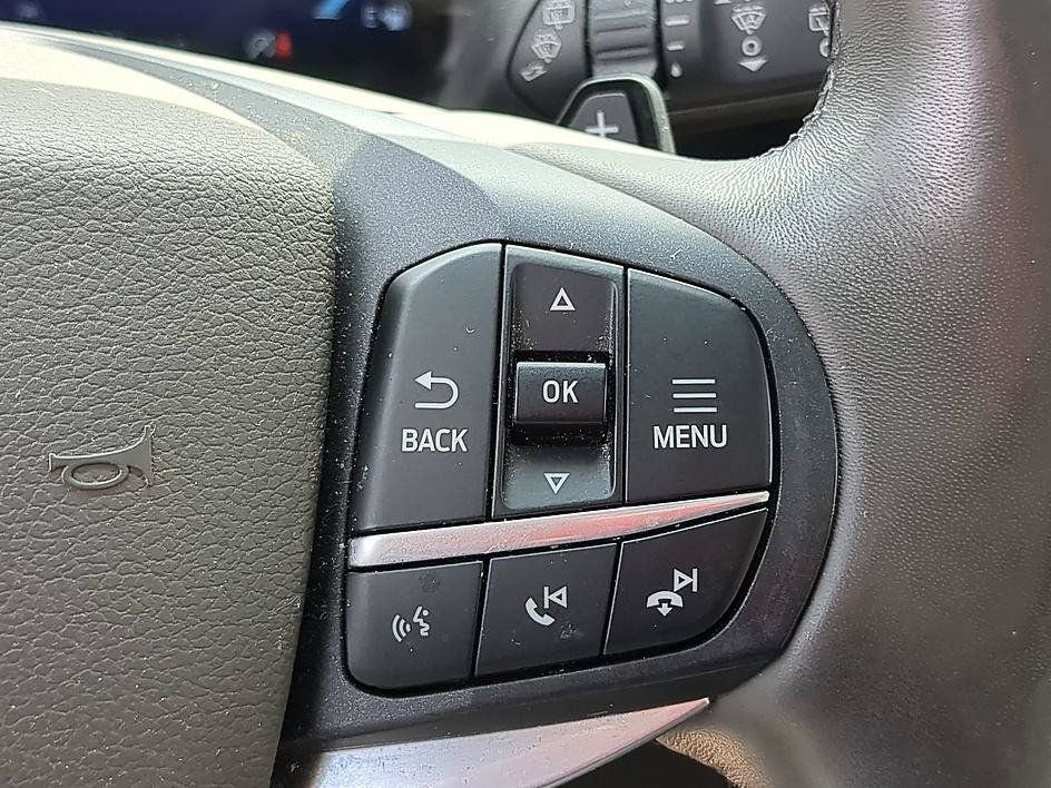 Used 2020 Ford Explorer Platinum w/ Premium Technology Package AWD/4WD image 20