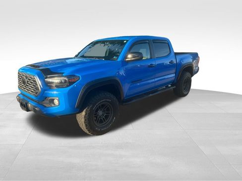 Used 2021 Toyota Tacoma TRD Off-Road w/ Technology Package AWD/4WD image 2