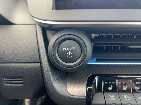 Used 2025 Toyota Prius Limited image 26