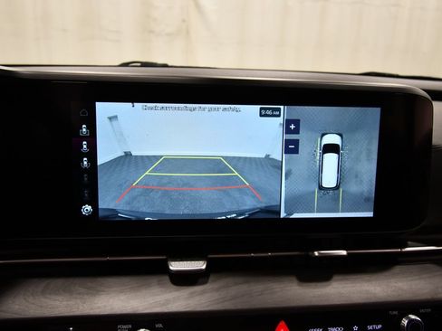 Certified 2023 Kia Carnival SX FWD image 26