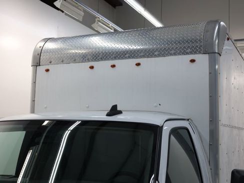 Used 2022 Chevrolet Express 3500 w/ Driver Convenience Package image 10