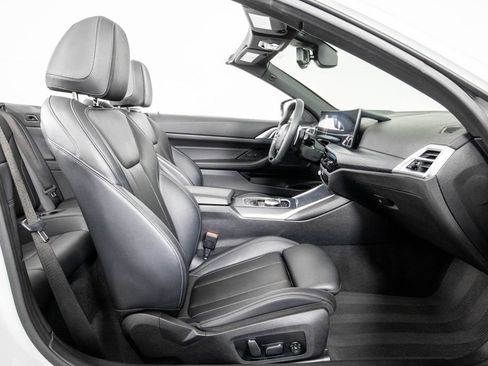 Used 2025 BMW 430i Convertible image 11