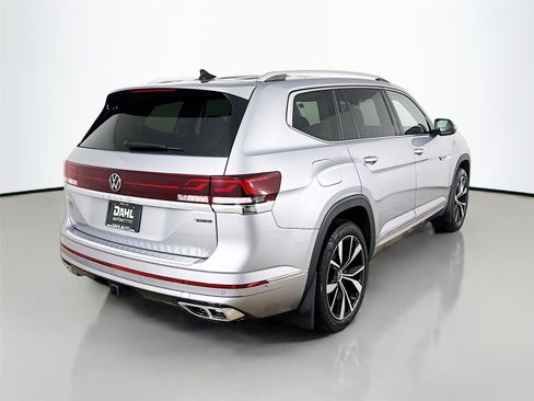 Used 2024 Volkswagen Atlas SEL Premium R-Line image 13