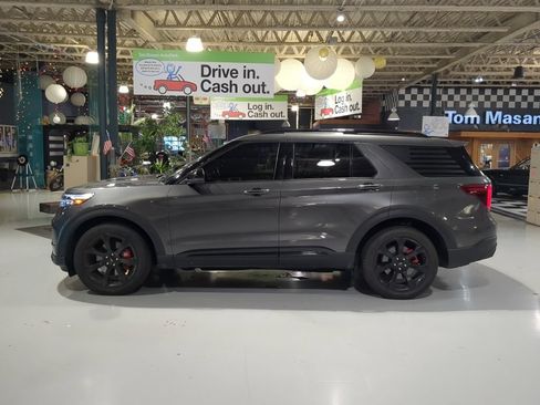 Used 2020 Ford Explorer ST w/ ST Street Pack AWD/4WD image 11