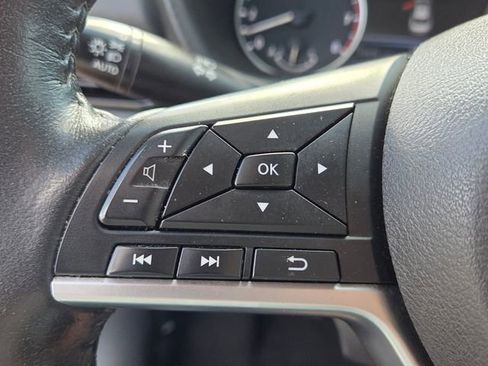 Used 2022 Nissan Sentra SV image 25