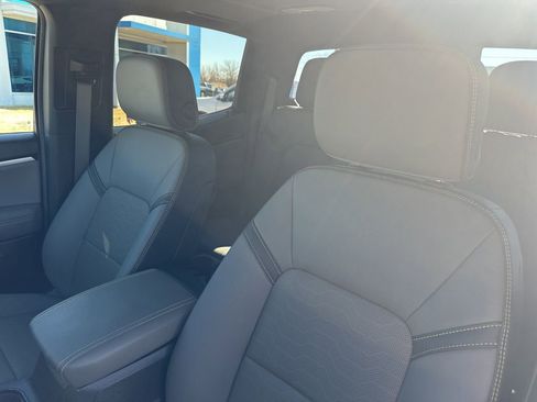 Used 2025 Chevrolet Colorado ZR2 w/ Technology Package image 16