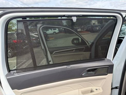 Certified 2023 Volkswagen Atlas SE w/ Panoramic Sunroof Package image 30