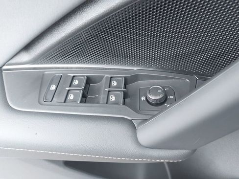 New 2026 Volkswagen Tiguan SE R-Line AWD/4WD image 24