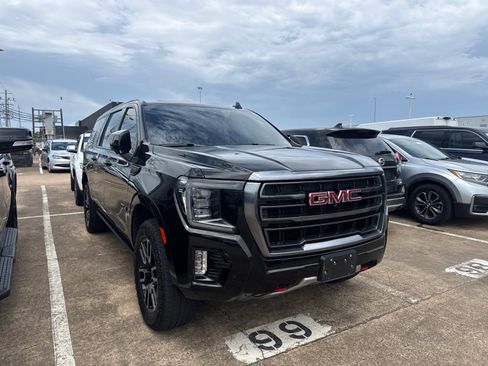 Used 2024 GMC Yukon XL AT4 w/ Technology Package AWD/4WD image 1
