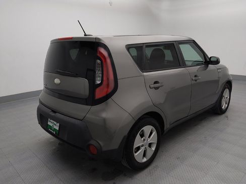 Used 2016 Kia Soul image 9